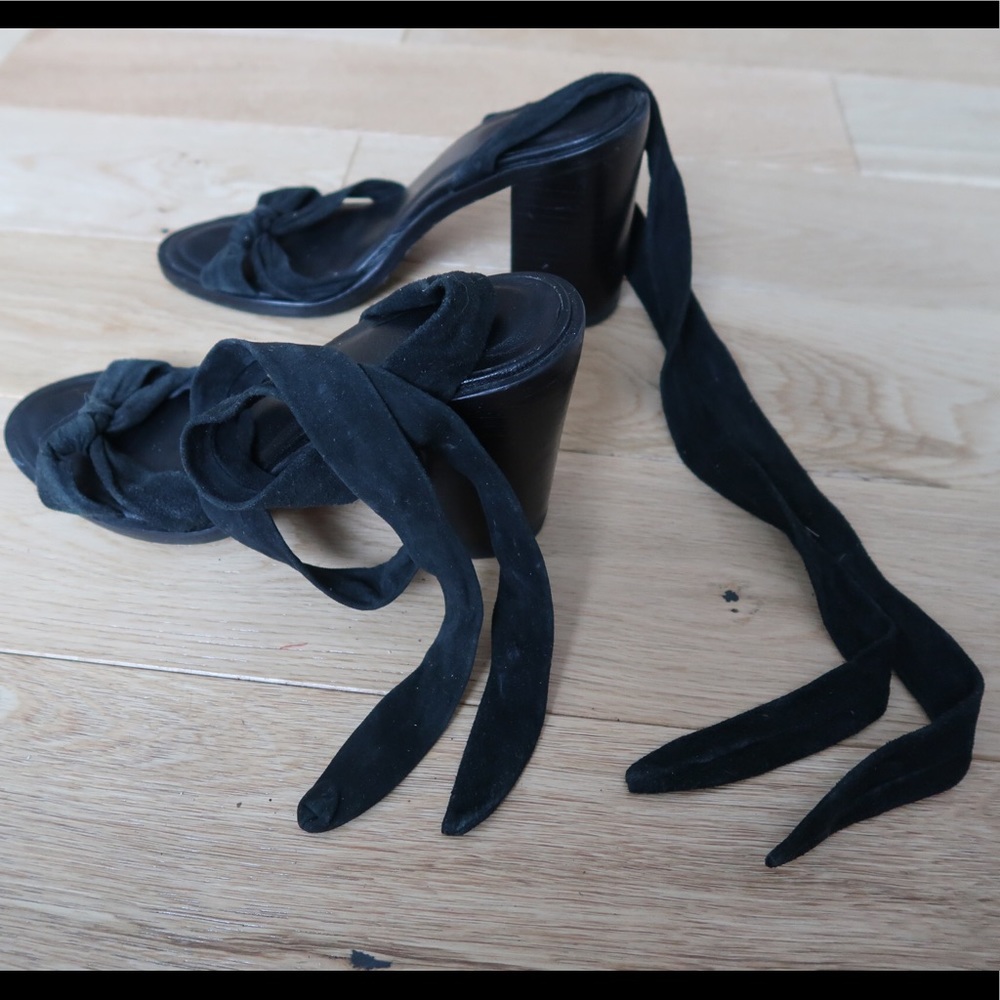 Zimmerman tie heels in black size 8